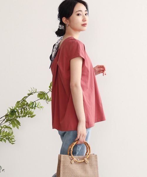 Bou Jeloud(ブージュルード)の「綿シルケット2wayバックシャンプルオーバー(Tシャツ/カットソー・レディース・オフホワイト/ベージュ/ブラック/ピンク・FREE)」の17枚目の写真