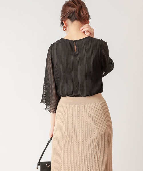 natural couture（ナチュラルクチュール）の「ヘリンボーンクリンクルシアーブラウス（シャツ/ブラウス・レディース・ブラック/ブルー/モカ/ライトベージュ/サーモンピンク・FREE）」の15枚目の写真