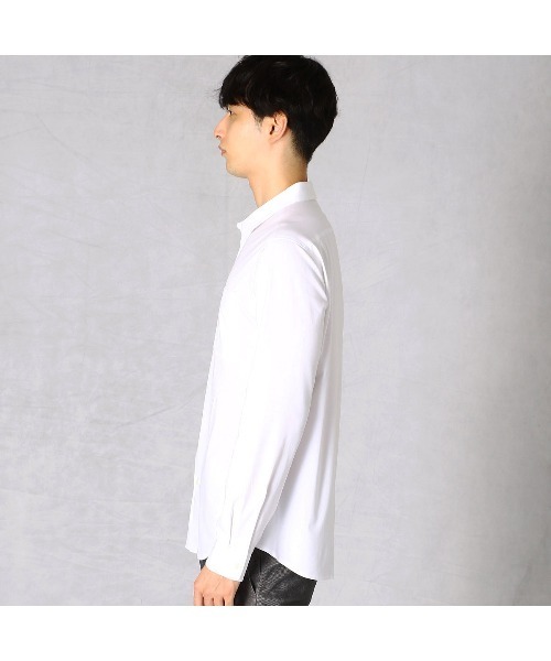 COMME CA MEN（コムサメン）の「シームレスショートポイントカラーシャツ（シャツ/ブラウス・メンズ・ブラック/ホワイト・SMALL/MEDIUM/LARGE）」の8枚目の写真