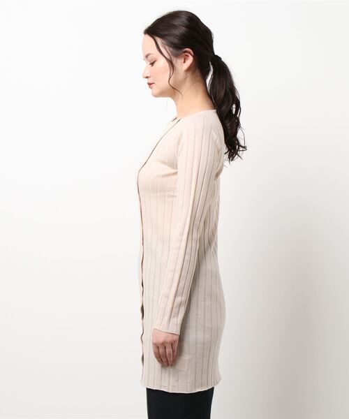 LILY BROWN(リリーブラウン)の「サイドボタンリブトップス(ニット/セーター・レディース・ベージュ/ピンク/マルチ・FREE)」の4枚目の写真