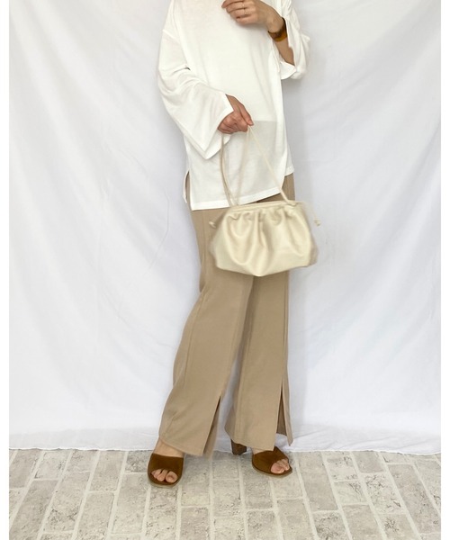 She's Closet（シーズクローゼット）の「裾センタースリット入りセミフレアリブパンツ（その他パンツ・レディース・ベージュ/スモークピンク・FREE）」の8枚目の写真