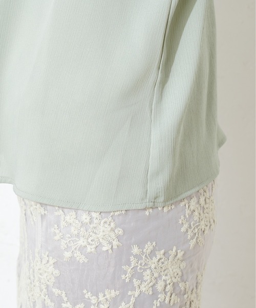 natural couture（ナチュラルクチュール）の「Vフリルディテールプチハイブラウス（シャツ/ブラウス・レディース・オフホワイト/ミント/その他1/その他2/その他4/その他3・FREE）」の15枚目の写真