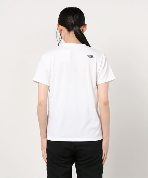 THE NORTH FACE（ザノースフェイス）の「THE NORTH FACE/ノースフェイス 　ルーズシルエットロゴTシャツ   NTW32135（Tシャツ/カットソー・レディース・ホワイト系その他2/ホワイト/ホワイト系その他・M/L）」の6枚目の写真
