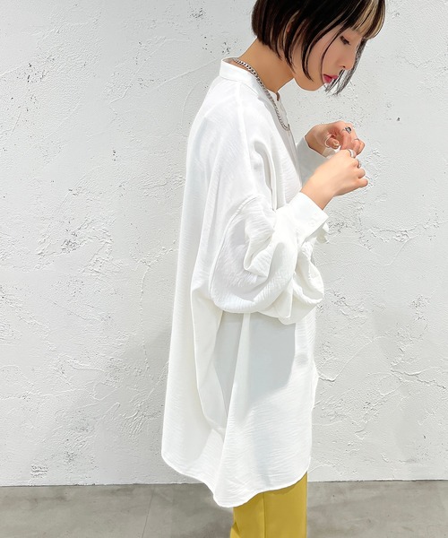 apres jour mignon(アプレジュールミニョン)の「袖ボリュームバンドカラーシャツ【ZOZOTOWN限定アイテム】(シャツ/ブラウス・レディース・ライトベージュ/オフホワイト/グリーン系その他/ブラック/ブルー系その他/その他/カーキ/パープル系その他/グリーン系その他2・フリー/X-LARGE)」の15枚目の写真