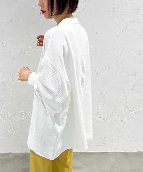 apres jour mignon(アプレジュールミニョン)の「袖ボリュームバンドカラーシャツ【ZOZOTOWN限定アイテム】(シャツ/ブラウス・レディース・ライトベージュ/オフホワイト/グリーン系その他/ブラック/ブルー系その他/その他/カーキ/パープル系その他/グリーン系その他2・フリー/X-LARGE)」の14枚目の写真