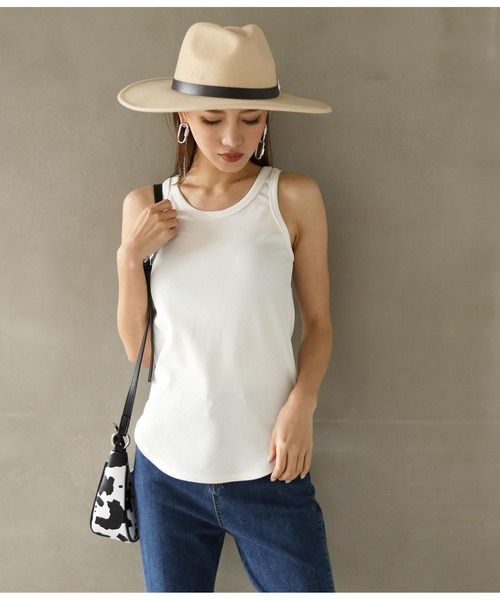 ANAP（アナップ）の「ラウンドヘムリブタンクトップ（タンクトップ・レディース・オフホワイト/ベージュ/スミクロ/イエロー/ブラック・FREE）」の16枚目の写真