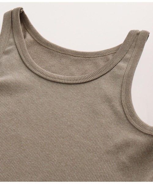 ANAP（アナップ）の「ラウンドヘムリブタンクトップ（タンクトップ・レディース・オフホワイト/ベージュ/スミクロ/イエロー/ブラック・FREE）」の9枚目の写真