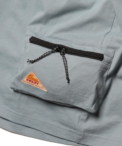 FREAK'S STORE（フリークスストア）の「WEB限定 KELTY×FREAK'S STORE/ケルティ 別注 サイドポケット クルーネックTシャツ/ビッグシルエット（Tシャツ/カットソー・メンズ・ホワイト/ブラック/オリーブ/サックスブルー/ラベンダー/グレイッシュベージュ/サーモンピンク・SMALL/MEDIUM/LARGE/X-LARGE）」の13枚目の写真