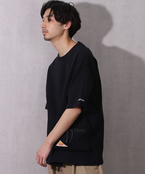 FREAK'S STORE（フリークスストア）の「WEB限定 KELTY×FREAK'S STORE/ケルティ 別注 サイドポケット クルーネックTシャツ/ビッグシルエット（Tシャツ/カットソー・メンズ・ホワイト/ブラック/オリーブ/サックスブルー/ラベンダー/グレイッシュベージュ/サーモンピンク・SMALL/MEDIUM/LARGE/X-LARGE）」の18枚目の写真