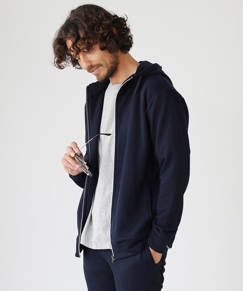 LIL VENDARS（リルヴェンダース）の「裏毛ハイネックジップパーカー