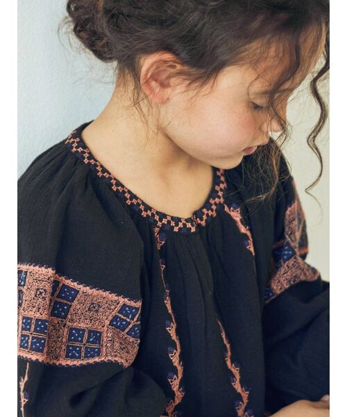 Ungrid（アングリッド）の「Kids エンブロイダリーブラウス（シャツ/ブラウス・キッズ・オフホワイト/ブラック・100/120）」の7枚目の写真