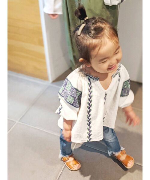 Ungrid（アングリッド）の「Kids エンブロイダリーブラウス（シャツ/ブラウス・キッズ・オフホワイト/ブラック・100/120）」の17枚目の写真