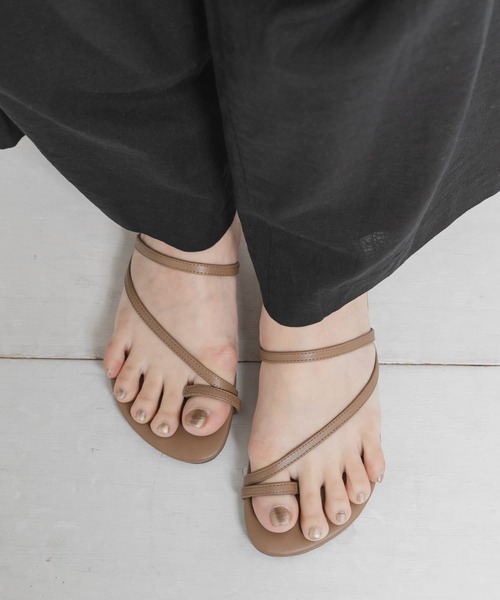URBAN RESEARCH Sonny Label（アーバンリサーチサニーレーベル）の「トングラインサンダル（サンダル・レディース・グレー系その他/ライトグレー/ブラック・LARGE/SMALL/MEDIUM）」の3枚目の写真