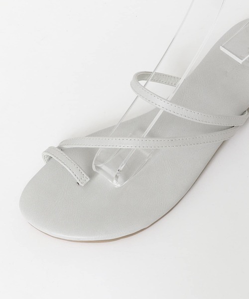 URBAN RESEARCH Sonny Label（アーバンリサーチサニーレーベル）の「トングラインサンダル（サンダル・レディース・グレー系その他/ライトグレー/ブラック・LARGE/SMALL/MEDIUM）」の5枚目の写真