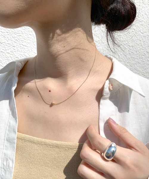 SHENERY（シーナリー）の「【WEB限定】ビーズボールネックレス（ネックレス・レディース・シルバー/ゴールド・FREE）」の2枚目の写真