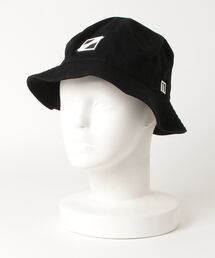 WE11DONE BLACK SQUARE LOGOBUCKET HAT