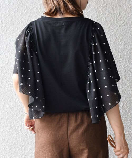 SHIPS(シップス)の「*コンビスリーブプルオーバー◇(Tシャツ/カットソー・レディース・ブラック/ライトホワイト/ベージュ/ネイビー/ブラック系その他・ONE SIZE)」の3枚目の写真