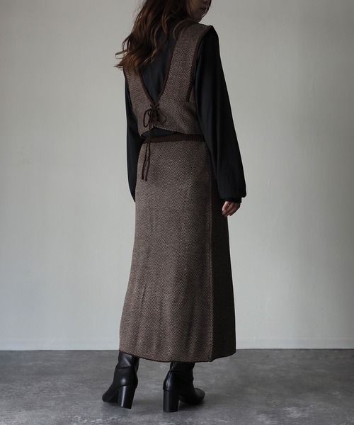 Riberry(リベリー)の「ジャガード編みニットスカート(スカート・レディース・ブラック/ブラウン・MEDIUM)」の15枚目の写真