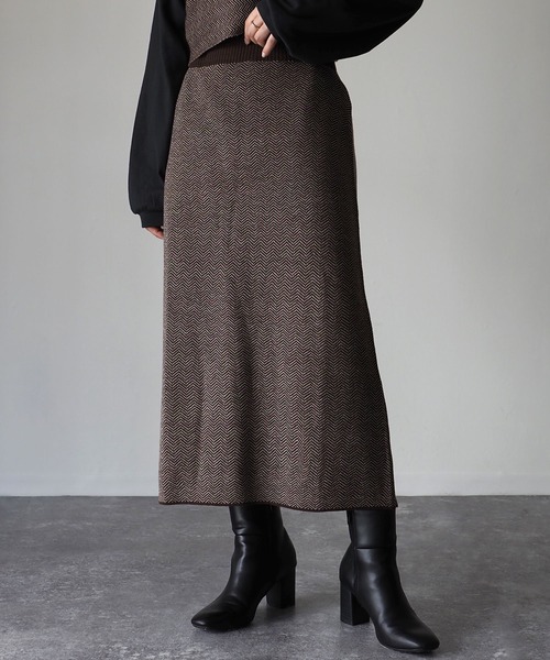 Riberry(リベリー)の「ジャガード編みニットスカート(スカート・レディース・ブラック/ブラウン・MEDIUM)」の12枚目の写真