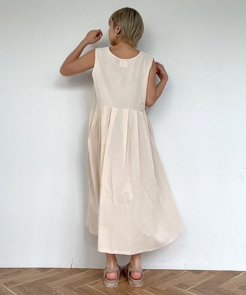 AMAIL（アマイル）の「Attractive linen ワンピース（ワンピース・レディース・ブラック/ベージュ/ブルー・FREE）」の5枚目の写真