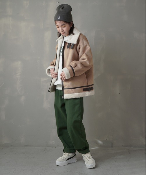 SPINNS（スピンズ）の「パイピングムートンフライトジャケット（ムートンコート・レディース・ブラック/ベージュ/ブラウン・ONESIZE）」の18枚目の写真