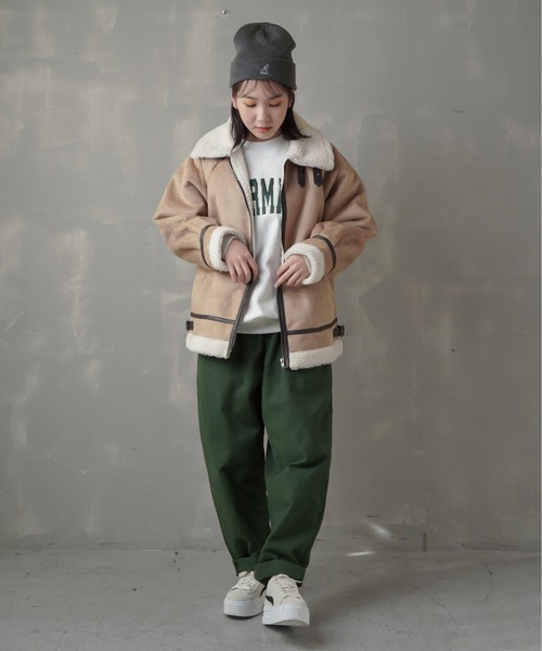 SPINNS（スピンズ）の「パイピングムートンフライトジャケット（ムートンコート・レディース・ブラック/ベージュ/ブラウン・ONESIZE）」の17枚目の写真