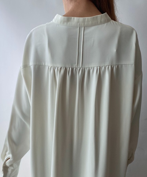 ReNorm（リノーム）の「スウィングテープロングシャツ（シャツ/ブラウス・レディース・ブラック/オフホワイト・フリー）」の7枚目の写真