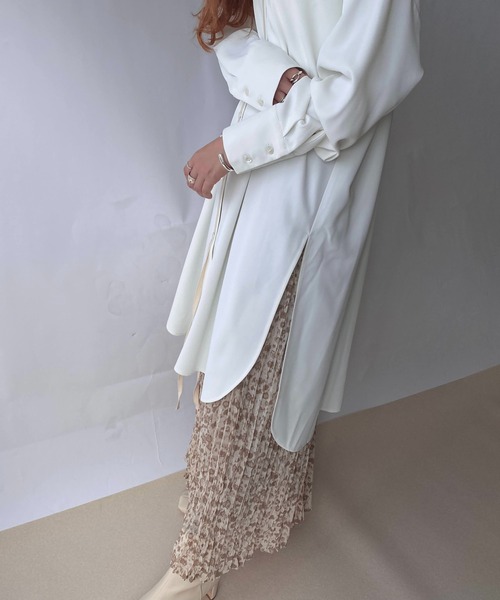 ReNorm（リノーム）の「スウィングテープロングシャツ（シャツ/ブラウス・レディース・ブラック/オフホワイト・フリー）」の17枚目の写真