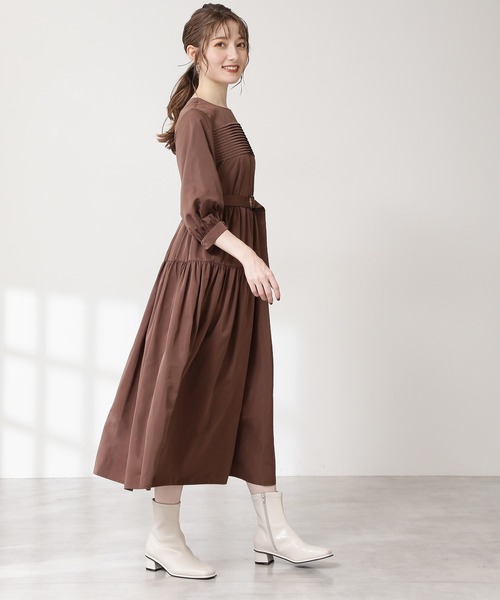 N.（N. Natural Beauty Basic）（エヌエヌナチュラルビューティーベーシック）の「タック入りタフタワンピース（ワンピース・レディース・ブラック/ブラウン/イエロー・MEDIUM）」の11枚目の写真