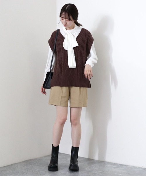 archives(アルシーヴ)の「【setupにも】センタープレスショートパンツ(その他パンツ・レディース・チャコールグレー/ブラウン/ベージュ/カーキ・MEDIUM)」の8枚目の写真
