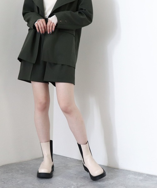 archives(アルシーヴ)の「【setupにも】センタープレスショートパンツ(その他パンツ・レディース・チャコールグレー/ブラウン/ベージュ/カーキ・MEDIUM)」の11枚目の写真