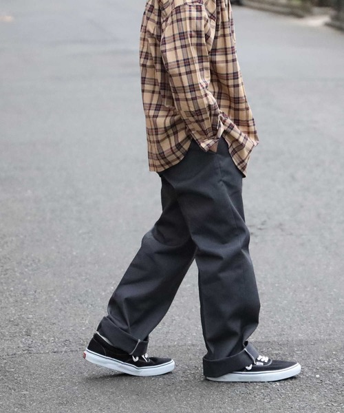 Dickies（ディッキーズ）の「Dickies(ディッキーズ)TC素材イージーパンツ（その他パンツ・メンズ・グリーン/ベージュ/ブラック/グレー・M/L/XL）」の2枚目の写真