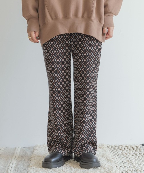 ITEMS URBANRESEARCH(アイテムズ アーバンリサーチ)の「カットジャガードパンツ(その他パンツ・レディース・ブラック/アイボリー・FREE)」の3枚目の写真