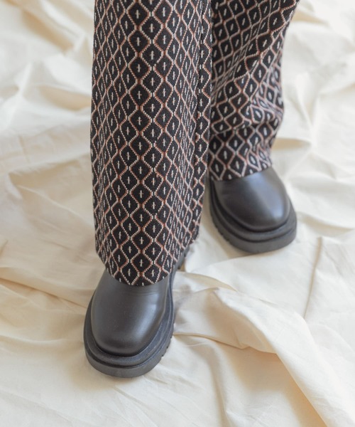 ITEMS URBANRESEARCH(アイテムズ アーバンリサーチ)の「カットジャガードパンツ(その他パンツ・レディース・ブラック/アイボリー・FREE)」の7枚目の写真