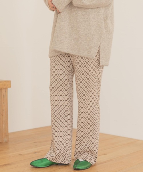 ITEMS URBANRESEARCH(アイテムズ アーバンリサーチ)の「カットジャガードパンツ(その他パンツ・レディース・ブラック/アイボリー・FREE)」の13枚目の写真