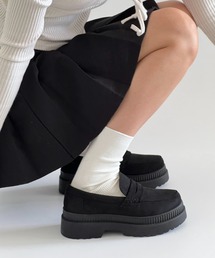 Shoes in Closet(シューズインクローゼット)の【旬見えスウェード3色追加】軽量厚底 2段ソール シンプル コインローファー 1891(ローファー)