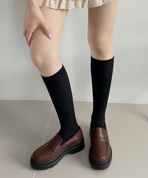 Shoes in Closet（シューズインクローゼット）の「軽量厚底 2段ソール シンプル コインローファー 1891（ローファー・レディース・ブラック/アイボリー/ブラック系その他/ダークブラウン/ブラウン系その他/シルバー/キャメル/ブラック系8/ダークブラウン系8・LL/3L/S/M/L/XS）」の20枚目の写真