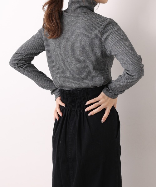 one after another NICE CLAUP(ワンアフターアナザーナイスクラップ)の「リブカットタートル(Tシャツ/カットソー・レディース・ブラック/レッド/オフホワイト/杢グレー・FREE)」の16枚目の写真