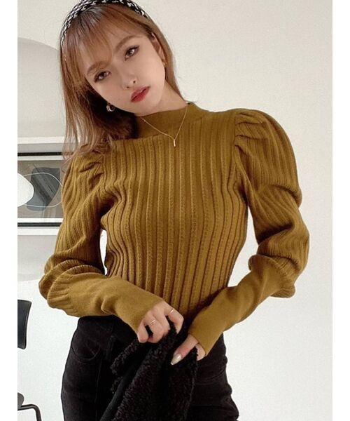 RESEXXY(リゼクシー)の「ハイネックパワショルニットトップス(ニット/セーター・レディース・ブラック/アイボリー/グリーン・FREE)」の1枚目の写真