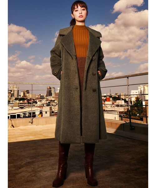 RESEXXY(リゼクシー)の「ハイネックパワショルニットトップス(ニット/セーター・レディース・ブラック/アイボリー/グリーン・FREE)」の4枚目の写真