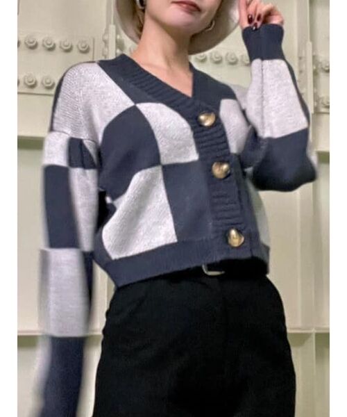 EMODA（エモダ）の「ワイドチェッカーニットカーディガン（カーディガン/ボレロ・レディース・ブラック/ブラウン/ネイビー・FREE）」の3枚目の写真