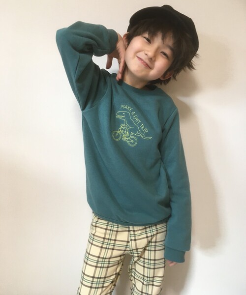 SHOO・LA・RUE（シューラルー）の「◆【90-140cm/速乾】CVC裏起毛ステッチ刺繍プルオーバー（スウェット・キッズ・イエロー/グリーン/ダークオレンジ・11/10/12/13/14/09）」の5枚目の写真