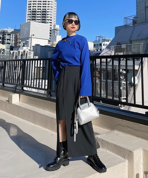 値下げしました！PLEATS PLEASE 青プルオーバー 半袖 フレアスリーブ 値下げしました！PLEATS PLEASE 青プルオーバー 半袖 フレア