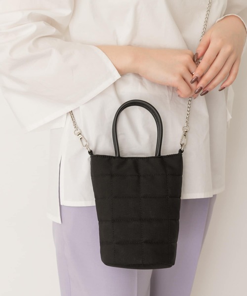 RODE SKO（ロデスコ）の「キルティングミニショルダーバッグ（ショルダーバッグ・レディース・ブラック/カーキ・ONE）」の6枚目の写真