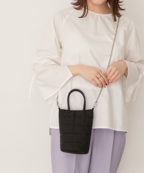 RODE SKO（ロデスコ）の「キルティングミニショルダーバッグ（ショルダーバッグ・レディース・ブラック/カーキ・ONE）」の7枚目の写真