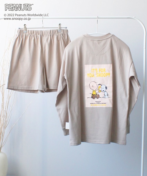 PEANUTS（ピーナッツ）の「【SNOOPY】スヌーピーバックプリント ロンT&ショートパンツセットアップ（ルームウェア/パジャマ・レディース・オフホワイト/グリーン/ラベンダー/チャコールグレー/ピンク/ベージュ・M/L）」の4枚目の写真