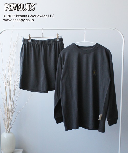 PEANUTS（ピーナッツ）の「【SNOOPY】スヌーピーバックプリント ロンT&ショートパンツセットアップ（ルームウェア/パジャマ・レディース・オフホワイト/グリーン/ラベンダー/チャコールグレー/ピンク/ベージュ・M/L）」の9枚目の写真