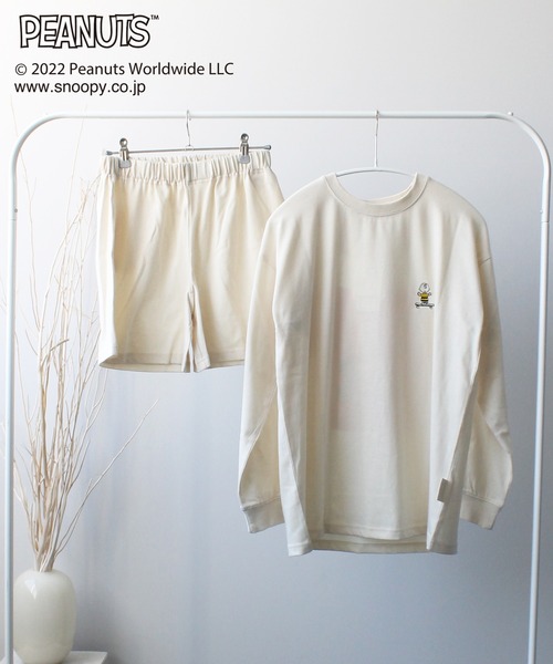 PEANUTS（ピーナッツ）の「【SNOOPY】スヌーピーバックプリント ロンT&ショートパンツセットアップ（ルームウェア/パジャマ・レディース・オフホワイト/グリーン/ラベンダー/チャコールグレー/ピンク/ベージュ・M/L）」の8枚目の写真