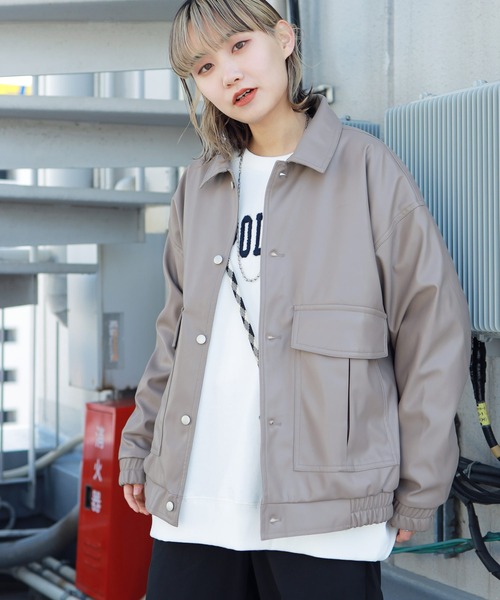 Lulu & Arnie(るるあんどあーにー)の「フェイクレザー トラッカー ジャケット ブルゾン(ブルゾン・メンズ・ブラック/アイボリー/モカ・MEDIUM/LARGE)」の3枚目の写真