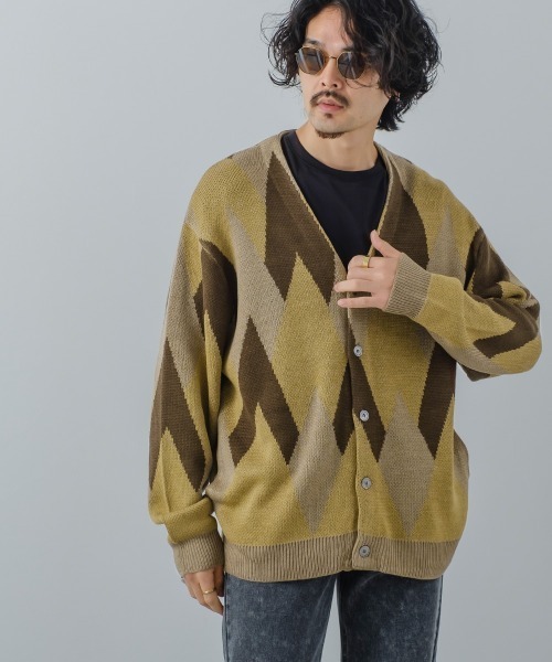 improves（インプローブス）の「総柄 ジャガード Vネック カーディガン（カーディガン/ボレロ・メンズ・アイボリー/グレイッシュベージュ・LARGE/MEDIUM）」の16枚目の写真